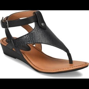 NWOT EuroSoft by Sofft “Missy” black sandals, size 10.
